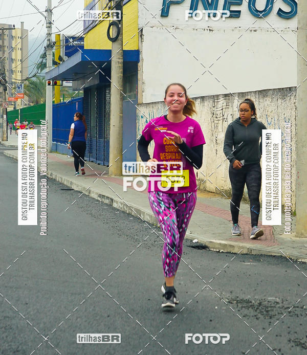 Buy your photos of the eventMeia Maratona de Blumenau on Fotop