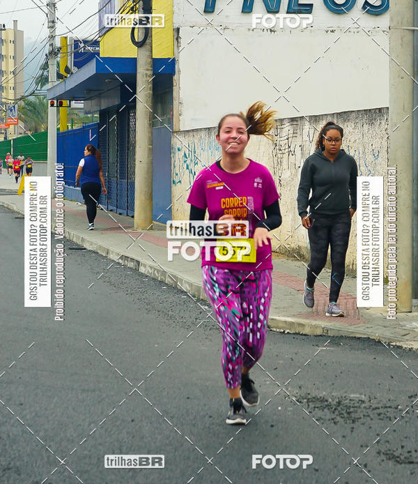 Buy your photos of the eventMeia Maratona de Blumenau on Fotop