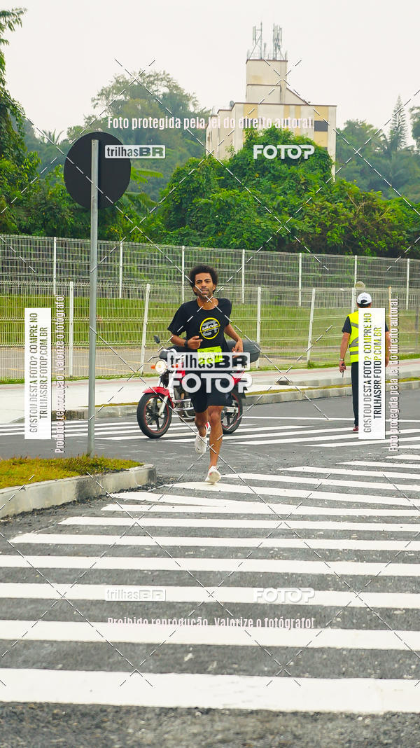 Buy your photos of the eventMeia Maratona de Blumenau on Fotop