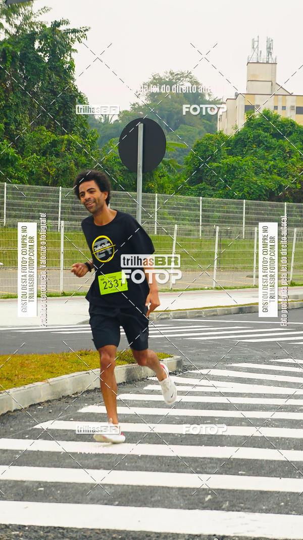 Buy your photos of the eventMeia Maratona de Blumenau on Fotop