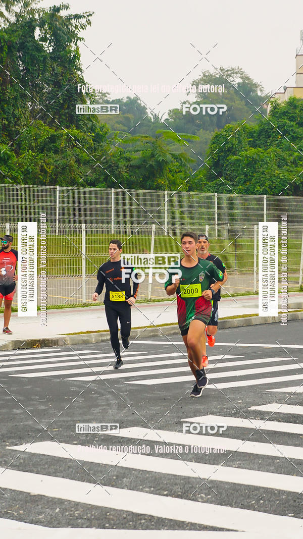 Buy your photos of the eventMeia Maratona de Blumenau on Fotop