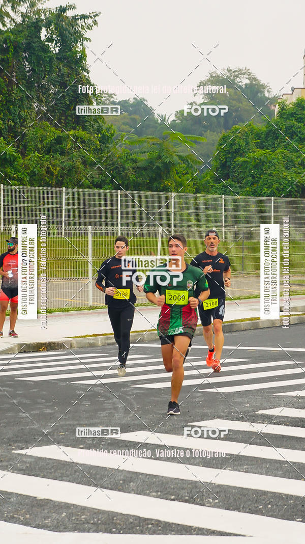 Buy your photos of the eventMeia Maratona de Blumenau on Fotop