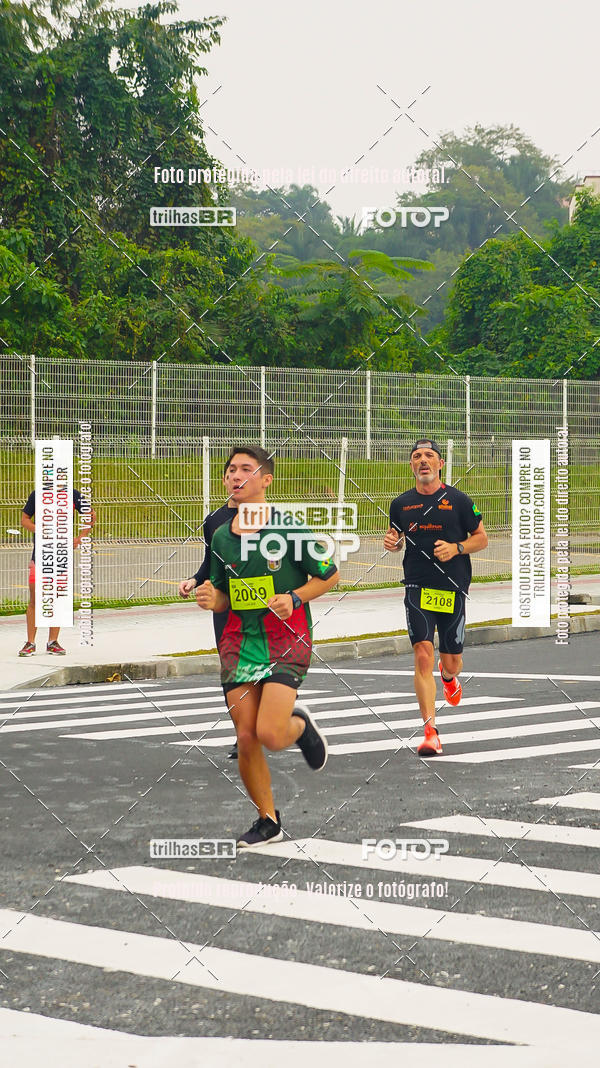 Buy your photos of the eventMeia Maratona de Blumenau on Fotop
