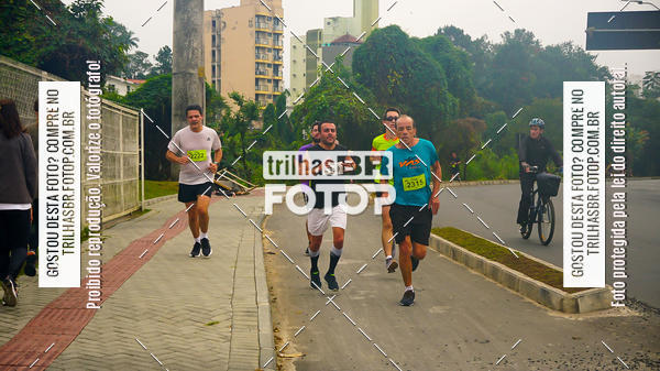 Buy your photos of the eventMeia Maratona de Blumenau on Fotop