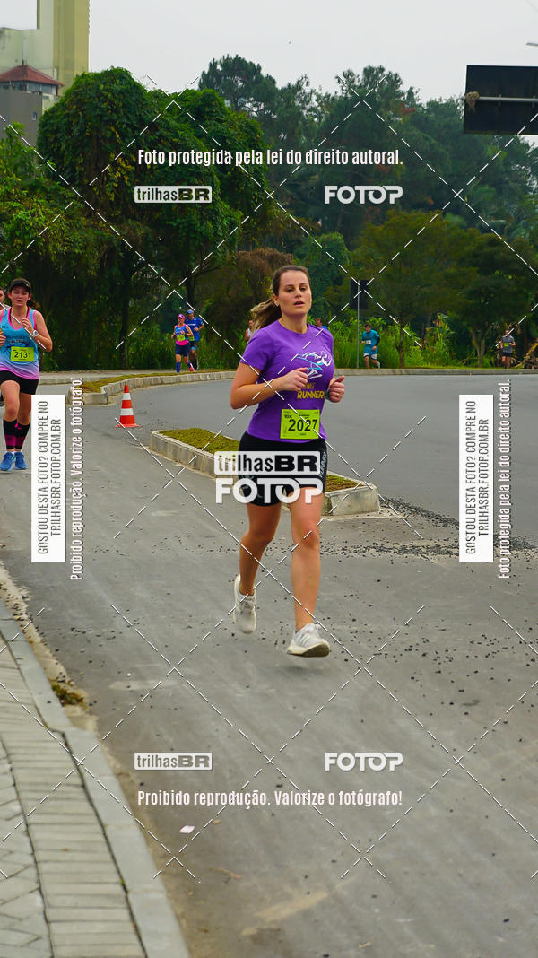 Buy your photos of the eventMeia Maratona de Blumenau on Fotop