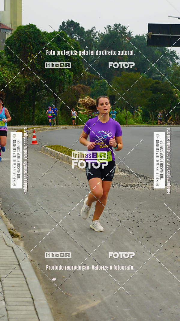 Buy your photos of the eventMeia Maratona de Blumenau on Fotop