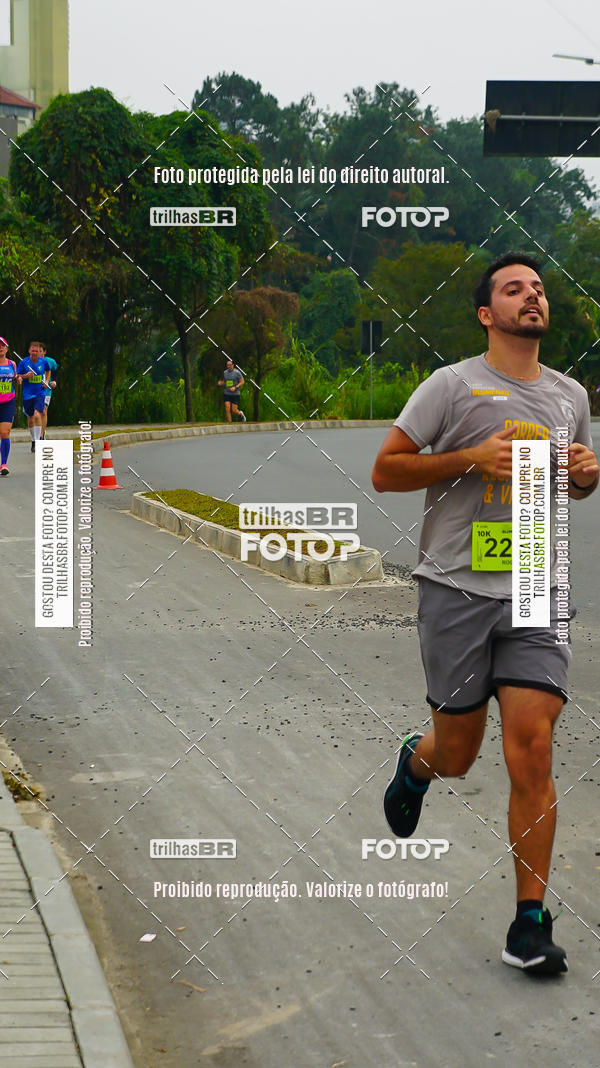 Buy your photos of the eventMeia Maratona de Blumenau on Fotop