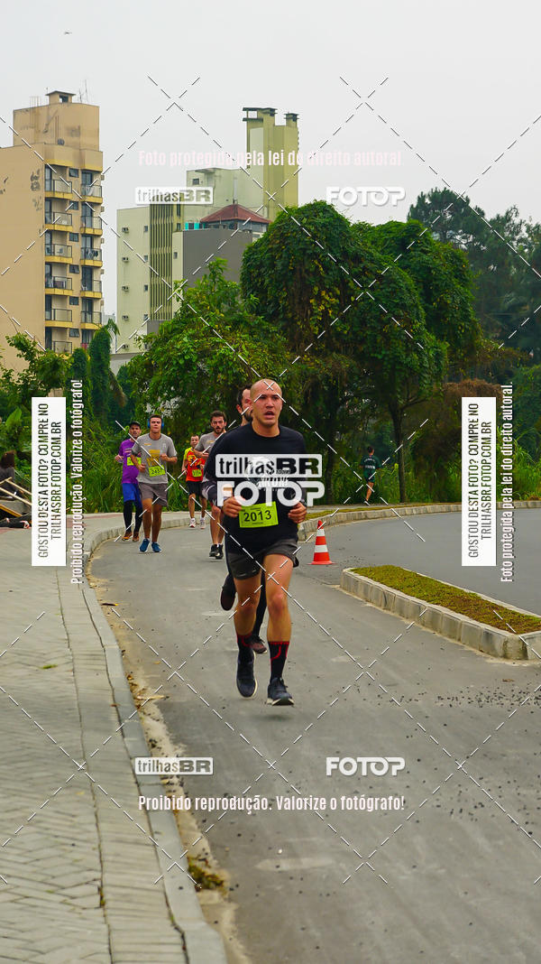 Buy your photos of the eventMeia Maratona de Blumenau on Fotop
