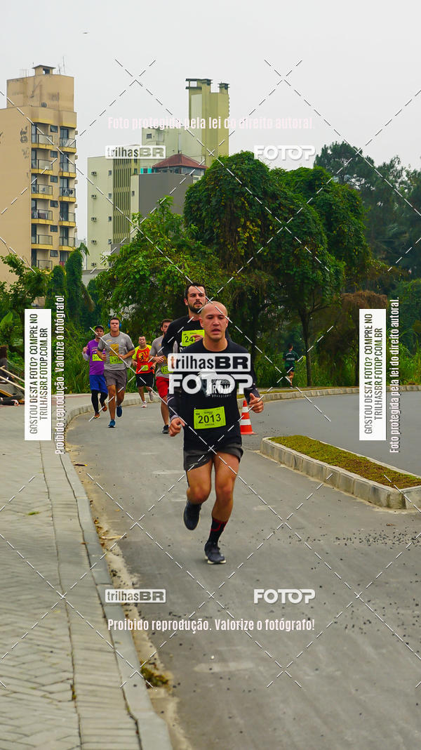 Buy your photos of the eventMeia Maratona de Blumenau on Fotop