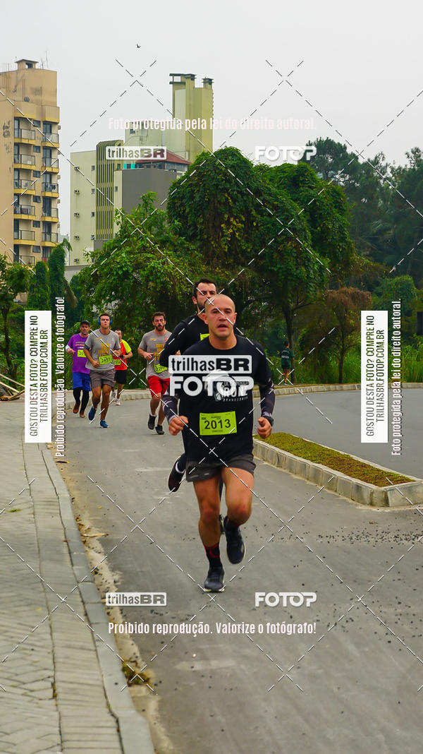 Buy your photos of the eventMeia Maratona de Blumenau on Fotop