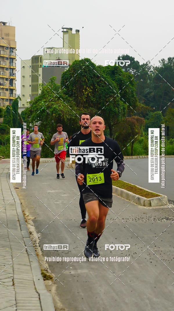 Buy your photos of the eventMeia Maratona de Blumenau on Fotop
