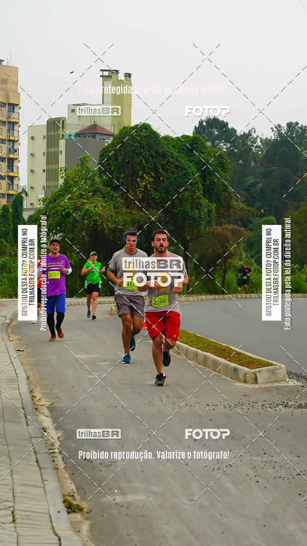 Buy your photos of the eventMeia Maratona de Blumenau on Fotop