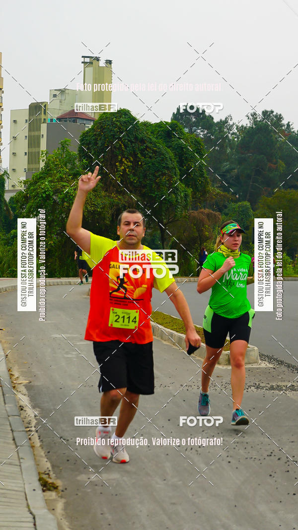 Buy your photos of the eventMeia Maratona de Blumenau on Fotop