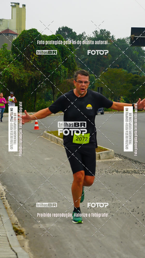 Buy your photos of the eventMeia Maratona de Blumenau on Fotop