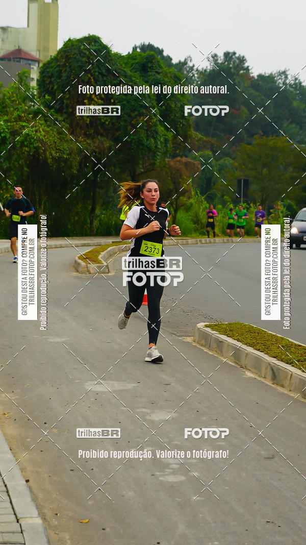 Buy your photos of the eventMeia Maratona de Blumenau on Fotop