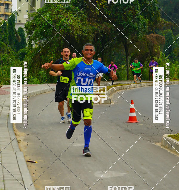 Buy your photos of the eventMeia Maratona de Blumenau on Fotop