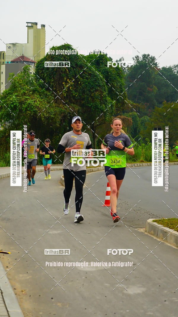 Buy your photos of the eventMeia Maratona de Blumenau on Fotop