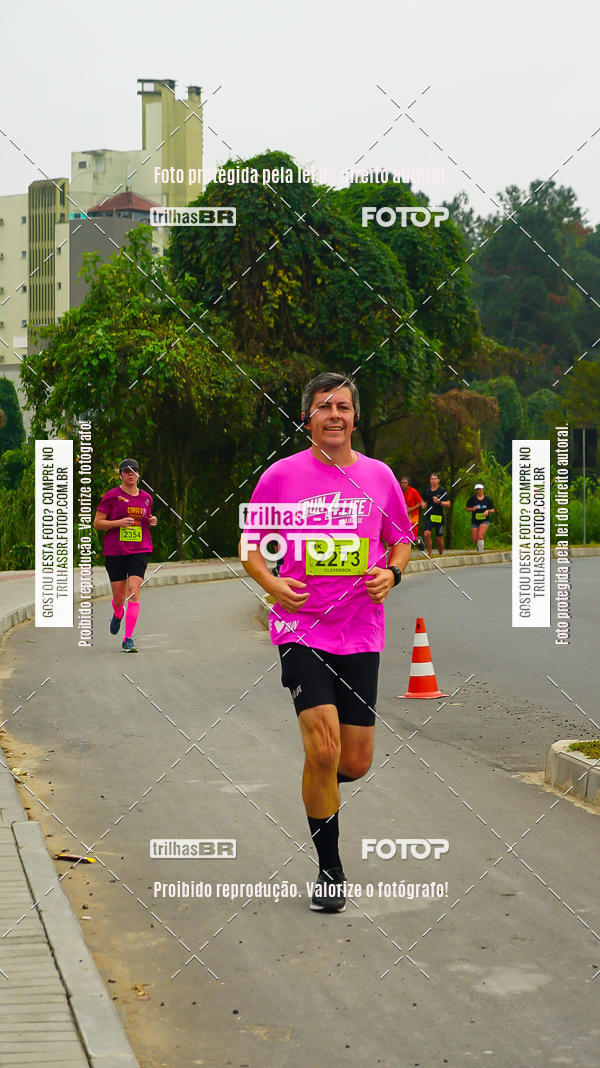 Buy your photos of the eventMeia Maratona de Blumenau on Fotop