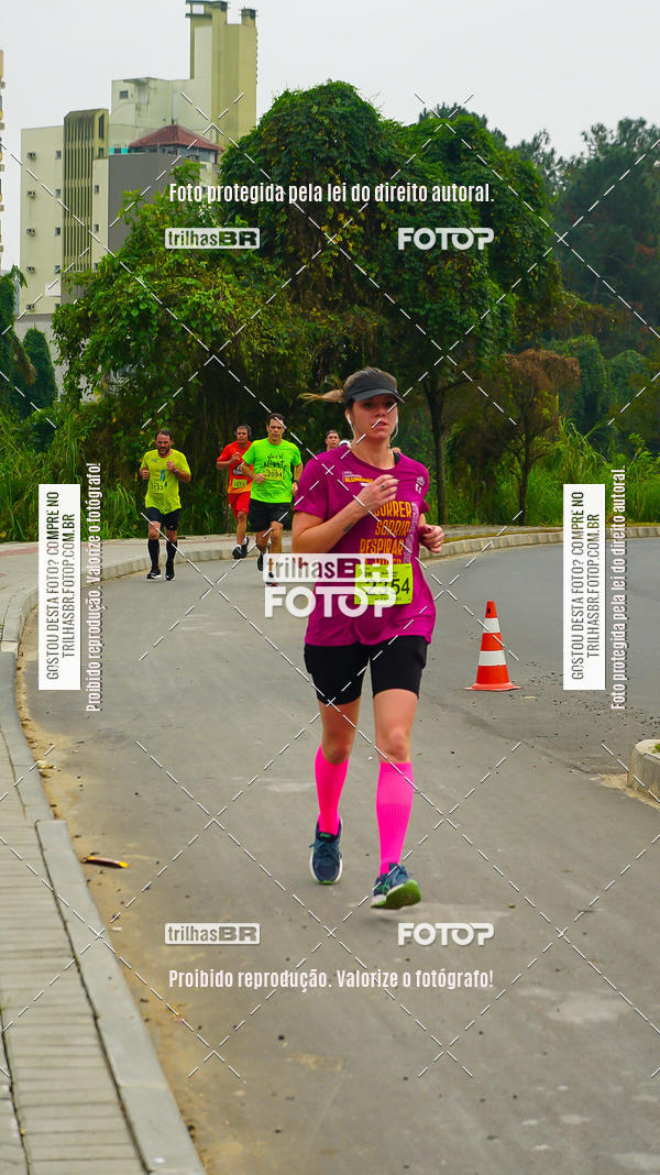 Buy your photos of the eventMeia Maratona de Blumenau on Fotop