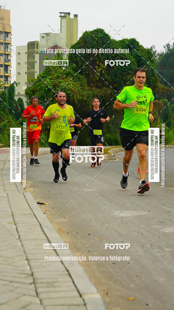 Buy your photos of the eventMeia Maratona de Blumenau on Fotop