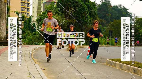 Buy your photos of the eventMeia Maratona de Blumenau on Fotop