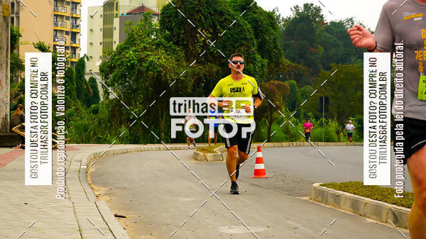 Buy your photos of the eventMeia Maratona de Blumenau on Fotop