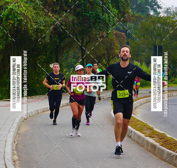 Buy your photos of the eventMeia Maratona de Blumenau on Fotop