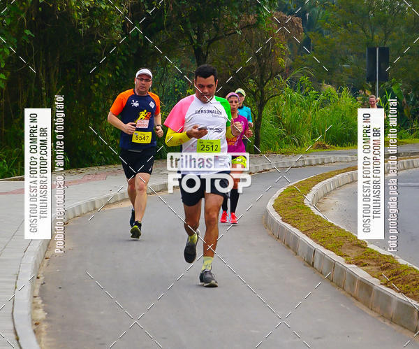 Buy your photos of the eventMeia Maratona de Blumenau on Fotop