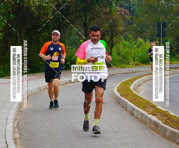 Buy your photos of the eventMeia Maratona de Blumenau on Fotop