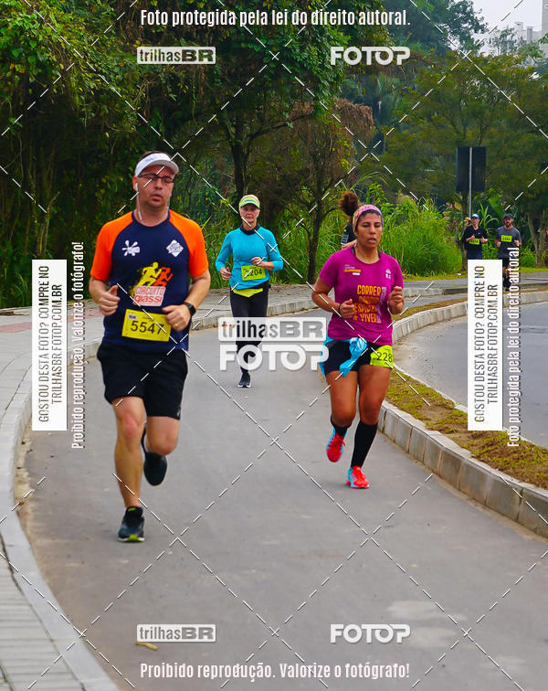 Buy your photos of the eventMeia Maratona de Blumenau on Fotop