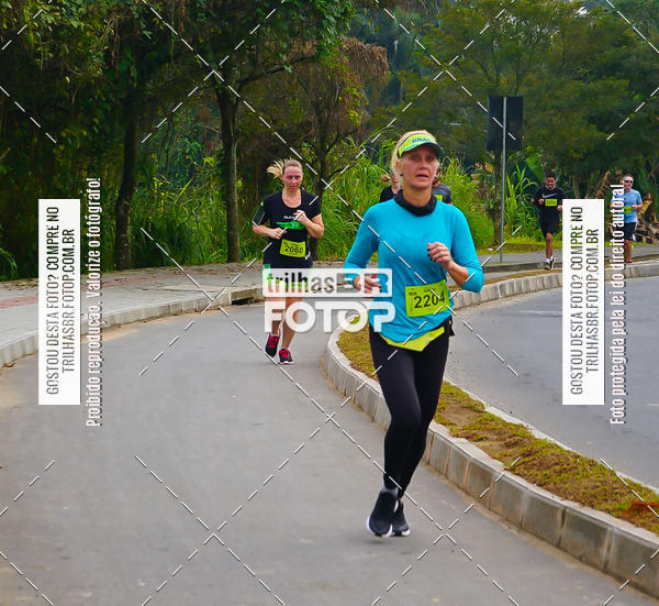 Buy your photos of the eventMeia Maratona de Blumenau on Fotop