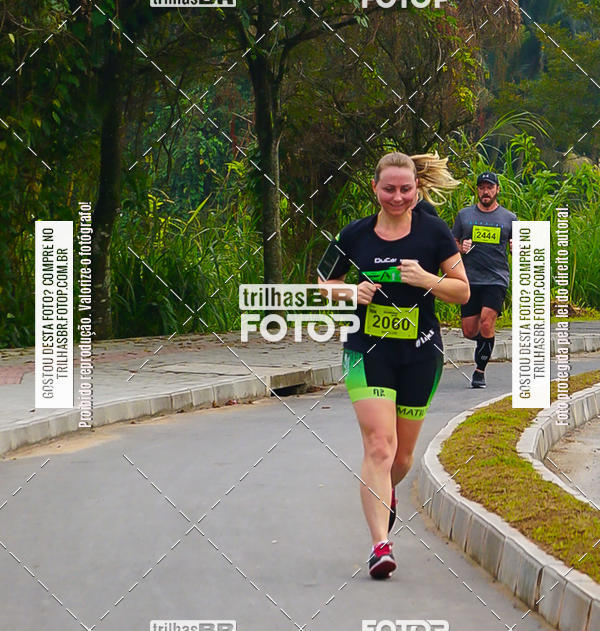 Buy your photos of the eventMeia Maratona de Blumenau on Fotop