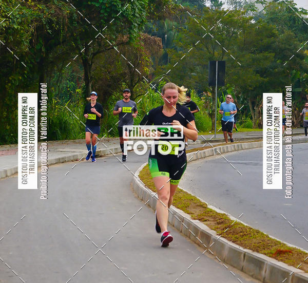 Buy your photos of the eventMeia Maratona de Blumenau on Fotop