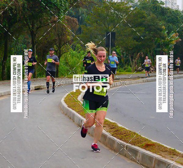 Buy your photos of the eventMeia Maratona de Blumenau on Fotop