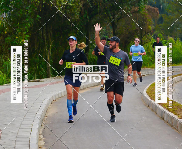 Buy your photos of the eventMeia Maratona de Blumenau on Fotop