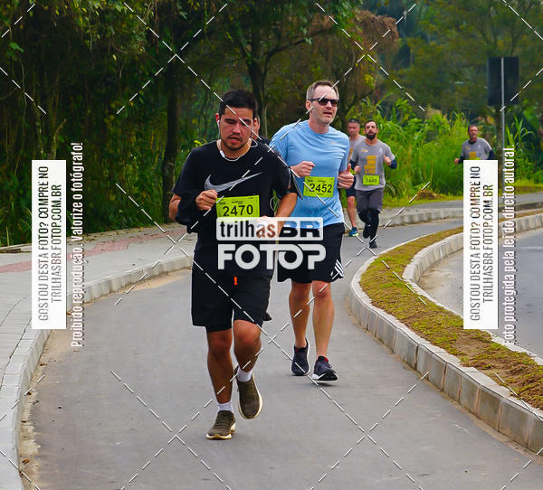 Buy your photos of the eventMeia Maratona de Blumenau on Fotop