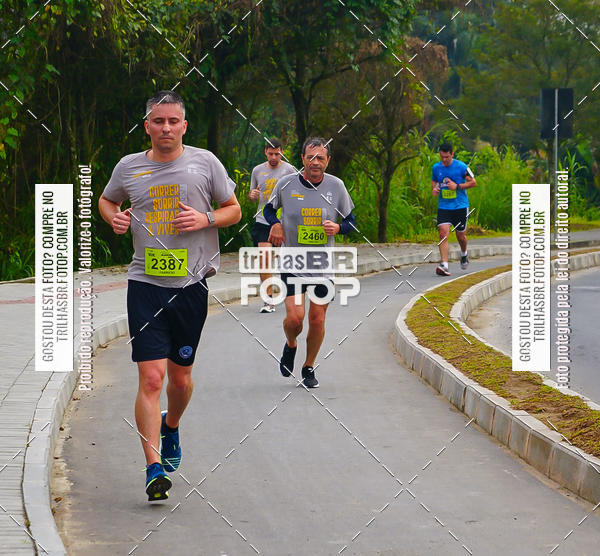 Buy your photos of the eventMeia Maratona de Blumenau on Fotop