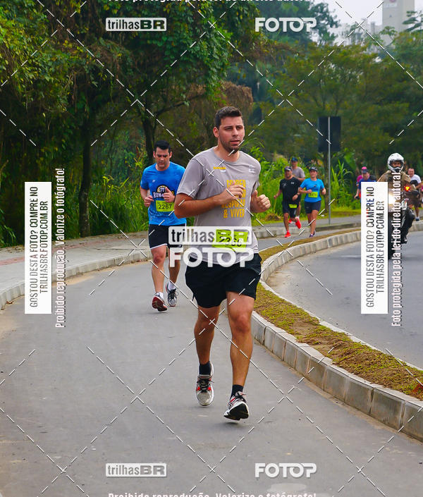 Buy your photos of the eventMeia Maratona de Blumenau on Fotop