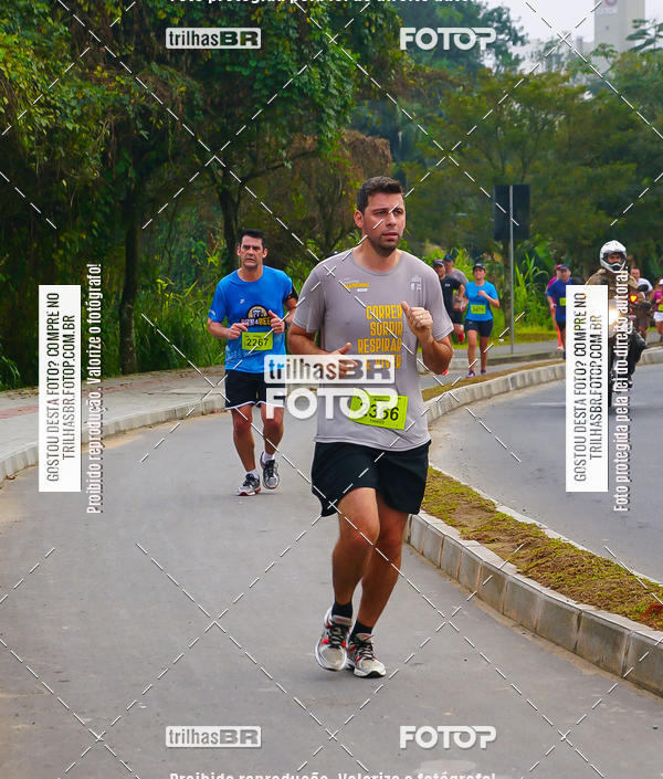 Buy your photos of the eventMeia Maratona de Blumenau on Fotop