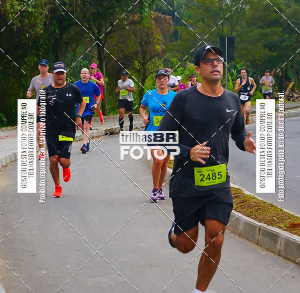 Buy your photos of the eventMeia Maratona de Blumenau on Fotop