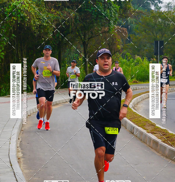 Buy your photos of the eventMeia Maratona de Blumenau on Fotop