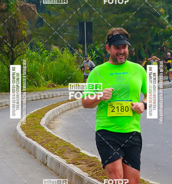 Buy your photos of the eventMeia Maratona de Blumenau on Fotop