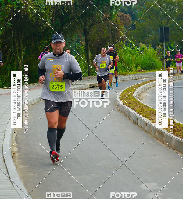 Buy your photos of the eventMeia Maratona de Blumenau on Fotop