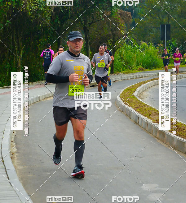 Buy your photos of the eventMeia Maratona de Blumenau on Fotop