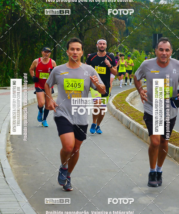 Buy your photos of the eventMeia Maratona de Blumenau on Fotop