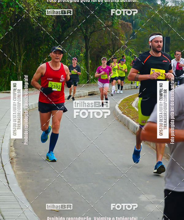 Buy your photos of the eventMeia Maratona de Blumenau on Fotop