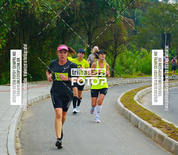 Buy your photos of the eventMeia Maratona de Blumenau on Fotop