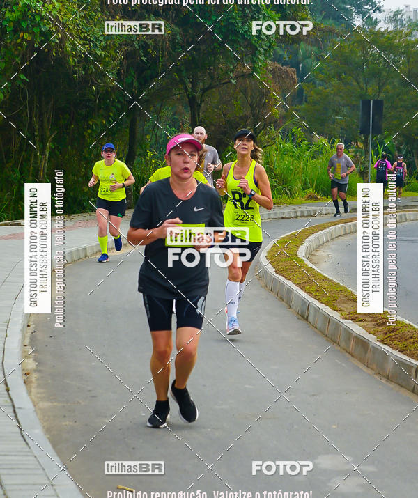 Buy your photos of the eventMeia Maratona de Blumenau on Fotop