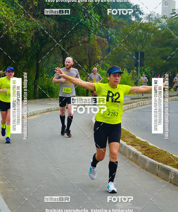 Buy your photos of the eventMeia Maratona de Blumenau on Fotop