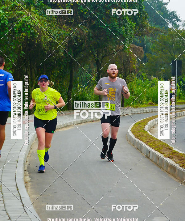 Buy your photos of the eventMeia Maratona de Blumenau on Fotop